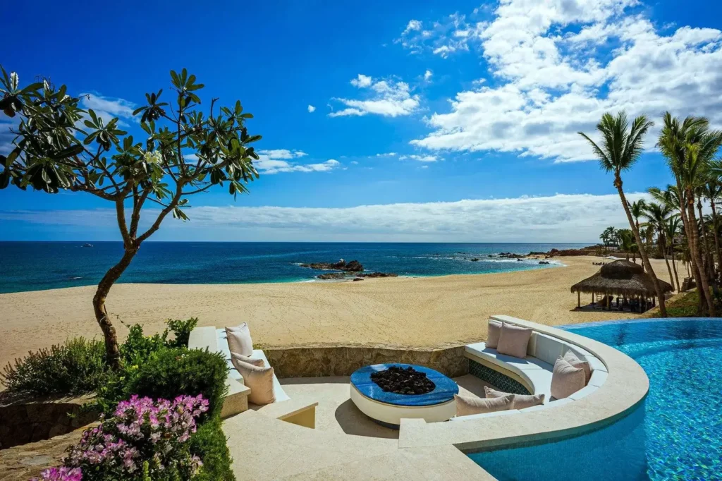 Modern Homes in Cabo San Lucas