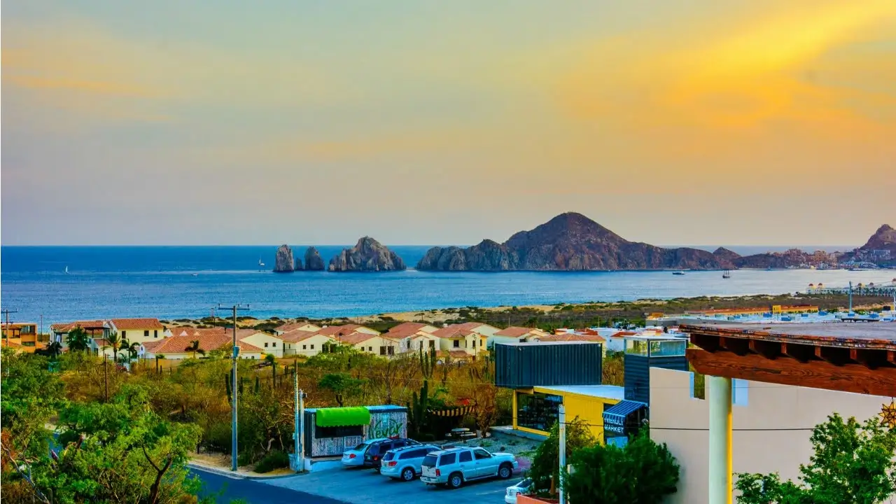 Modern Homes in Cabo San Lucas