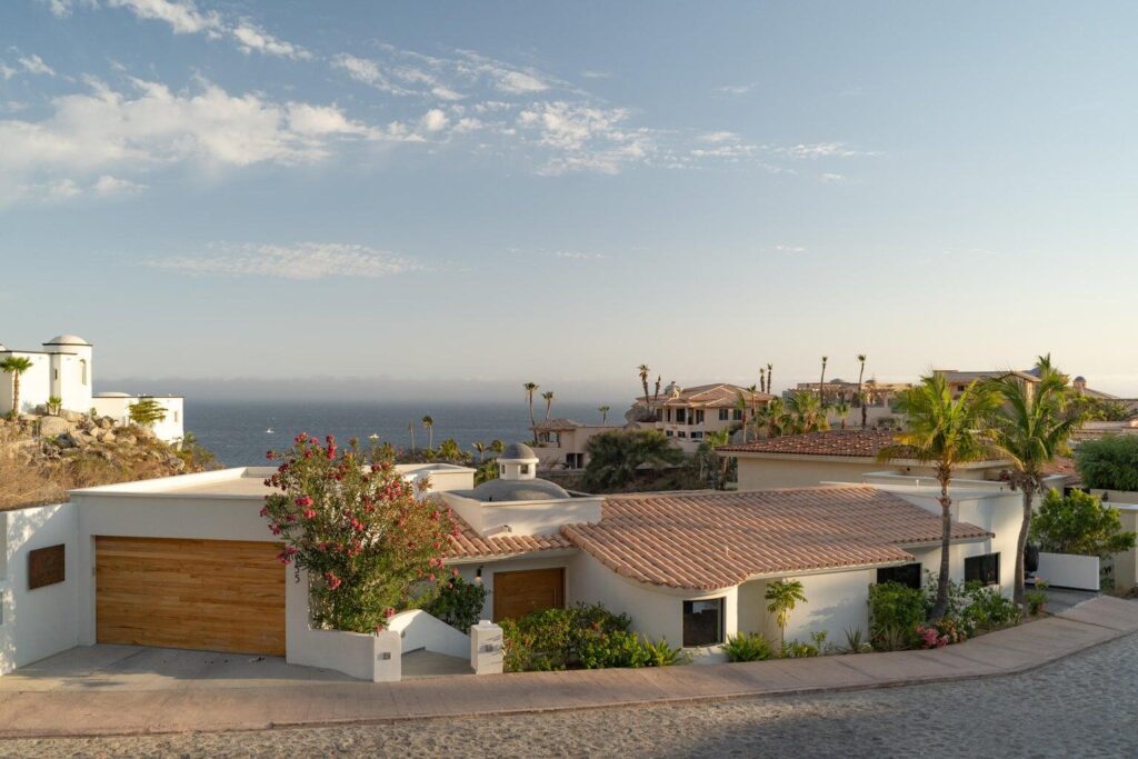 Cabo San Lucas 4 De Marzo Casa Belia Investment Opportunity in the Heart of 4 de MarzoWelcome to Casa Belia, a versatile property located in the heart of the popular Colonia 4 de Marzo neighborhood in Cabo San Lucas. Positioned on a highly visible corner lot, this unique property combines residential comfort with commercial potential, making it an excellent opportunity for homeowners, investors, or entrepreneurs.The property features:* A comfortable main house with a spacious outdoor patio* Separate studio space ideal for guests, rental income, or a private office* Commercial/business area with street exposure* Multiple access points and flexible parking options* Gated perimeter for privacy and security* Large tiled courtyard perfect for entertaining or future improvementsIts strategic cor – 11 Camino Del Pacífico, Cabo San Lucas, BS