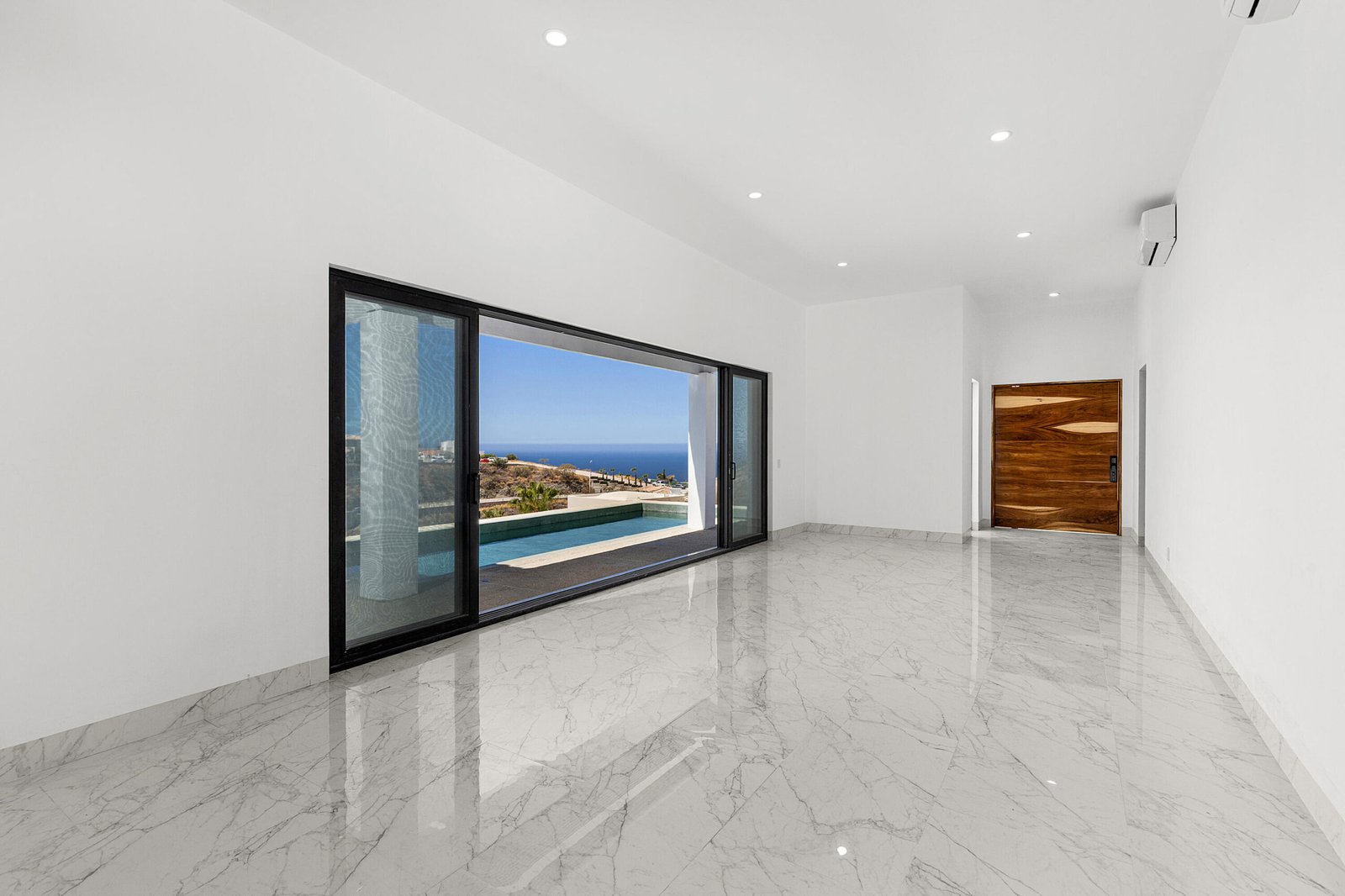 Cabo San Lucas Pedregal Csl Casa LA PIรATA A luxury villa located in the exclusive Pedregal Cabo San Lucas. Perfect as a private residence or a high-end vacation rental, this villa offers an exceptional combination of comfort, style, privacy, and location.The villa features 8 bedrooms including a service room (as an independent apartment suite), 8.5 bathrooms, and 13 beds.Fully furnished and equipped with top-quality finishes, providing a turnkey experience.Every detail has been thoughtfully crafted to create an exceptional space for family gatherings and entertaining. The expansive terrace includes a great swimming pool, 2 jacuzzi, bar, 2 BBQ station, 2 fire pits, and multiple lounge areas, to enjoy the very best of Cabo living The interiors feature cozy and elegant living spaces, including a inside bar, games room, media room and impeccable design in every corner Fully furnished and equipped, representing an outstanding opportunity. With its exceptional design, amenities, and location, this villa embodies the best of the Baja lifestyle for sale